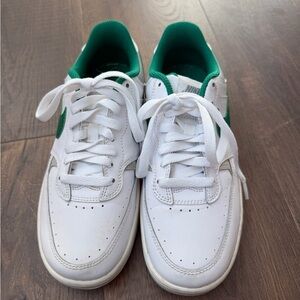 Nike Classic White and Green Shoes